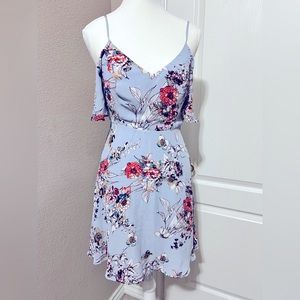 Small Shoulder peep dress. Floral. Baby blue Summer dress